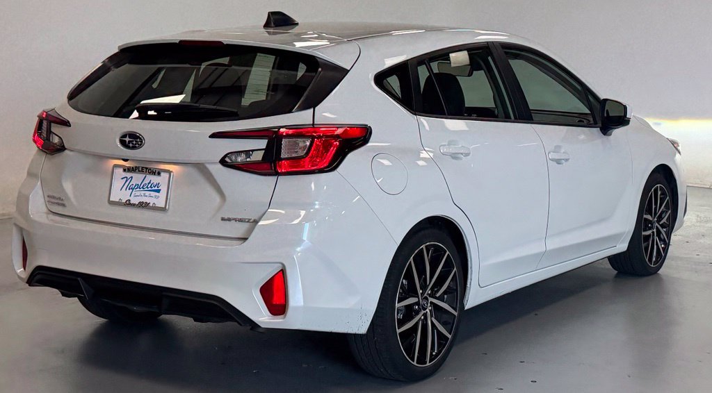 Used 2024 Subaru Impreza 2.0i Sport AWD/4WD image 3