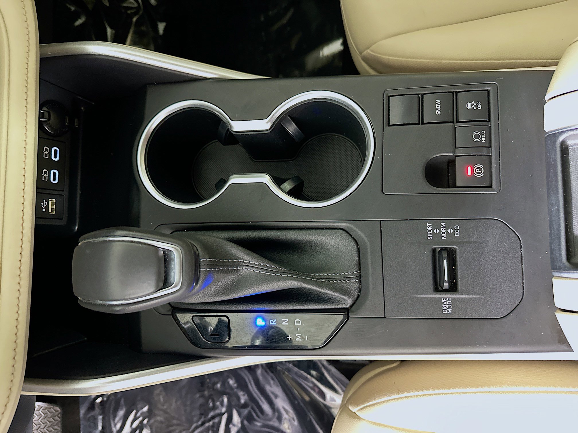 Used 2023 Toyota Highlander XLE image 22