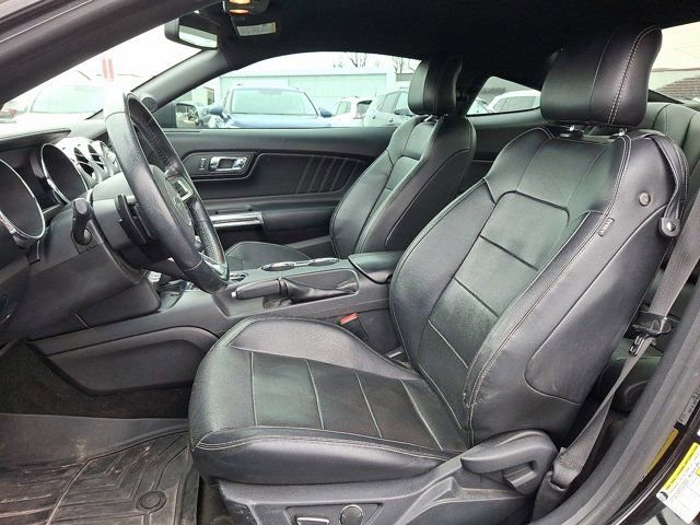 Used 2016 Ford Mustang Premium RWD image 18