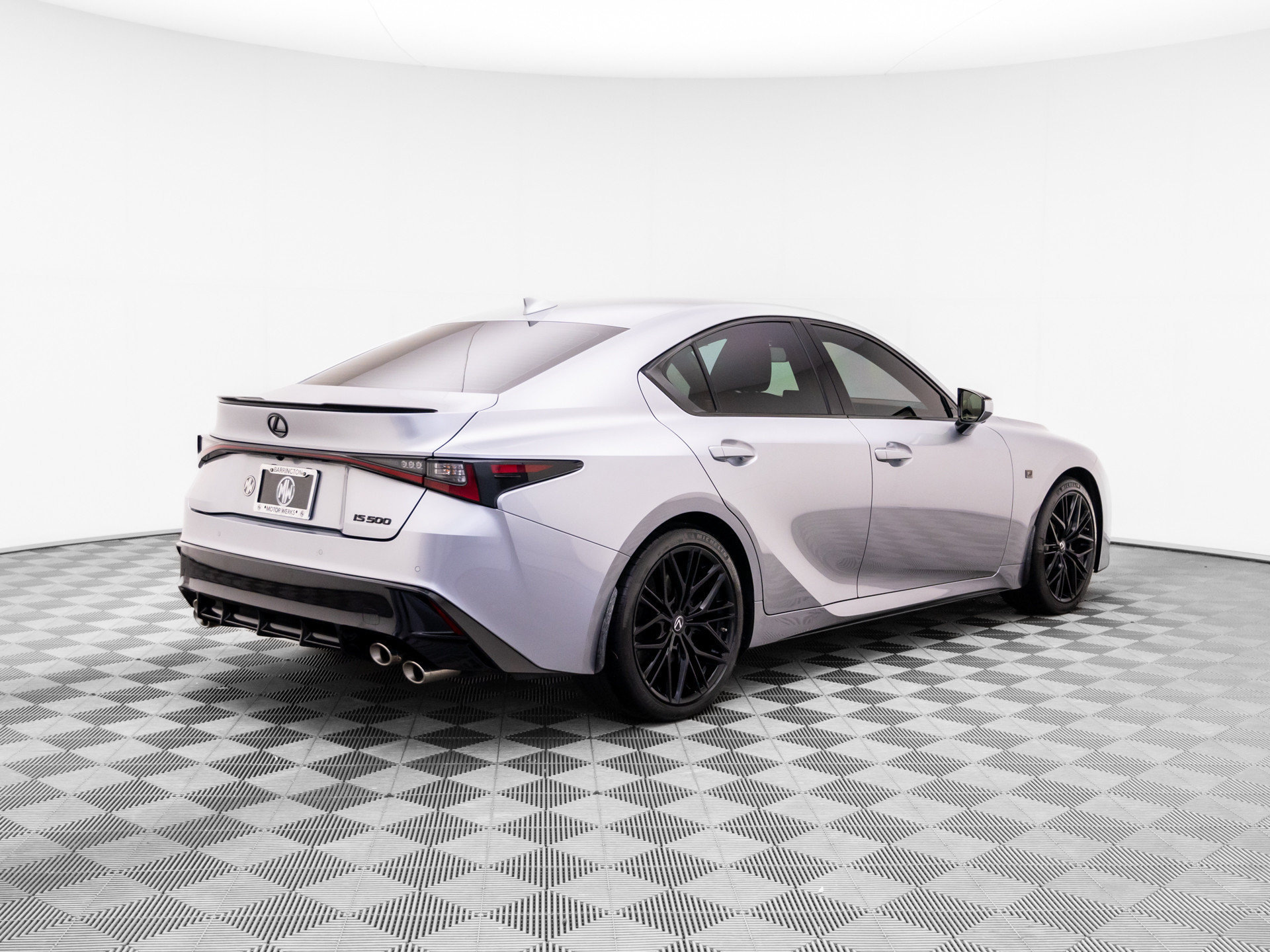 Used 2022 Lexus IS 500 RWD image 5