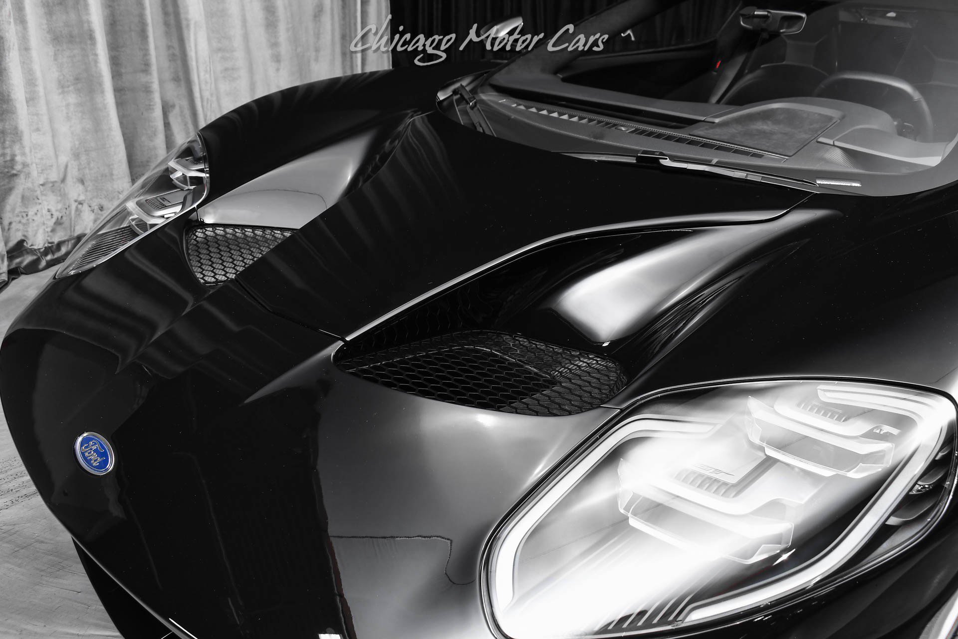 Used 2021 Ford GT RWD image 24