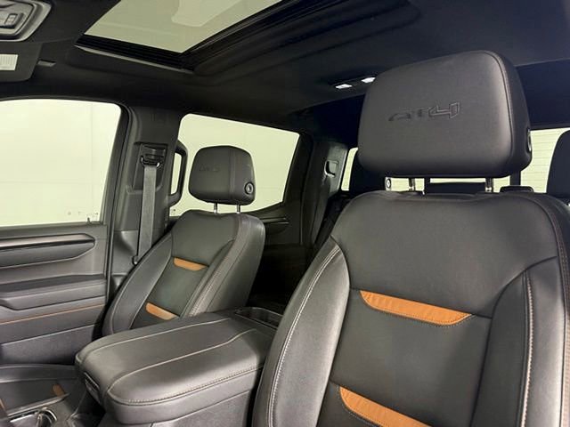 Used 2023 GMC Sierra 1500 AT4 w/ AT4 Premium Package AWD/4WD image 6