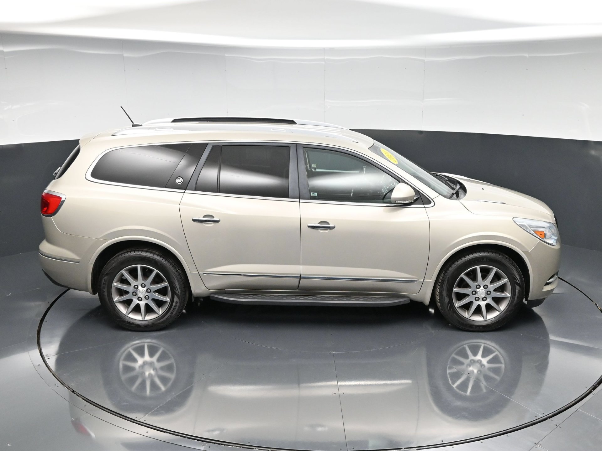 Used 2014 Buick Enclave Leather FWD image 38