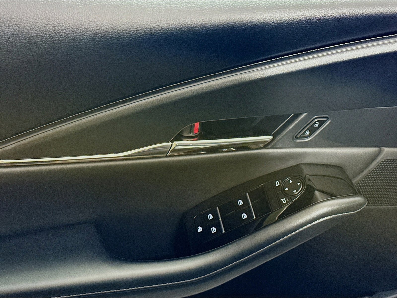 Used 2024 MAZDA CX-30 AWD 2.5 S w/ Preferred Package image 15