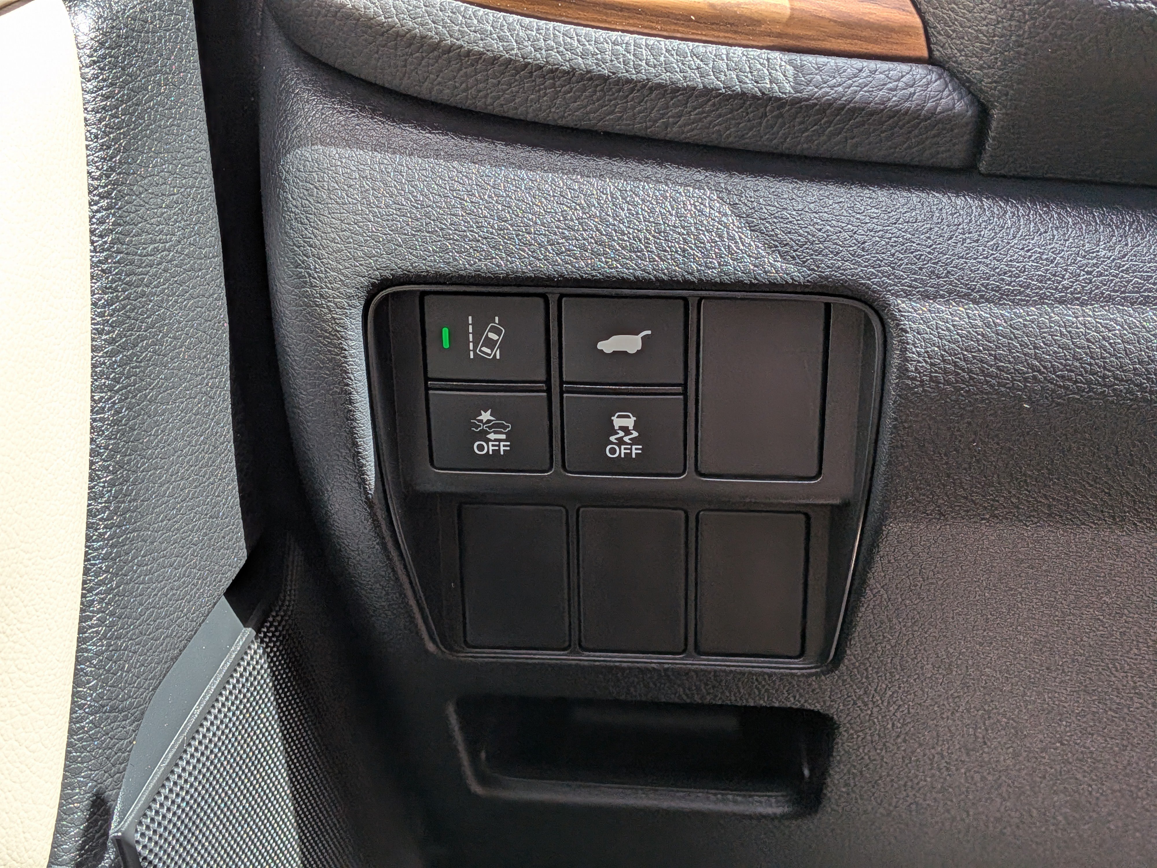 Used 2020 Honda CR-V Touring image 25