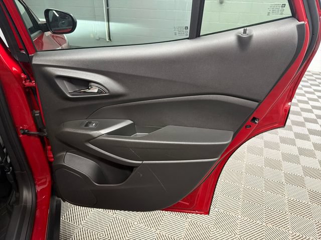 Used 2026 Chevrolet Trax RS w/ Sunroof Package FWD image 15