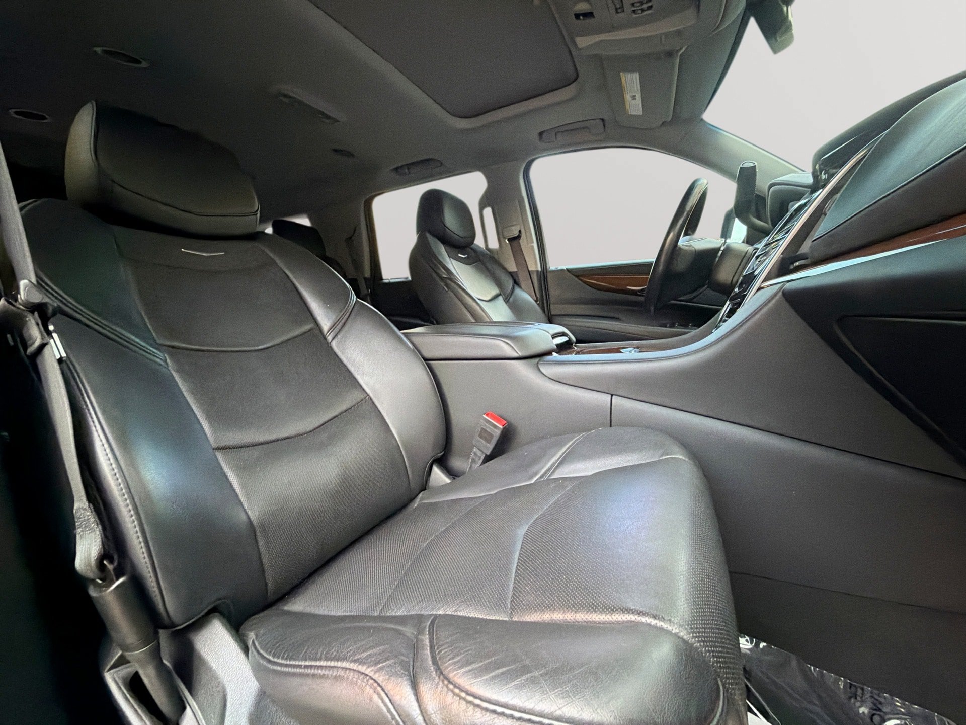Used 2020 Cadillac Escalade Luxury AWD/4WD image 28