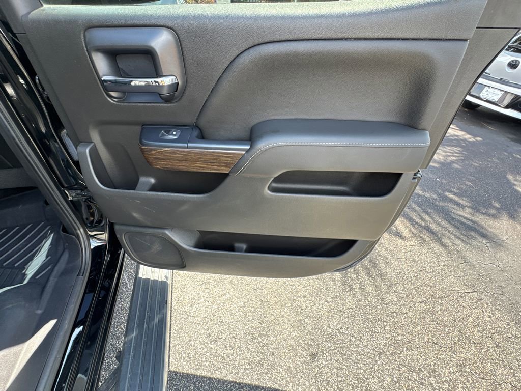 Used 2018 GMC Sierra 1500 Denali w/ Denali Ultimate Package AWD/4WD image 16