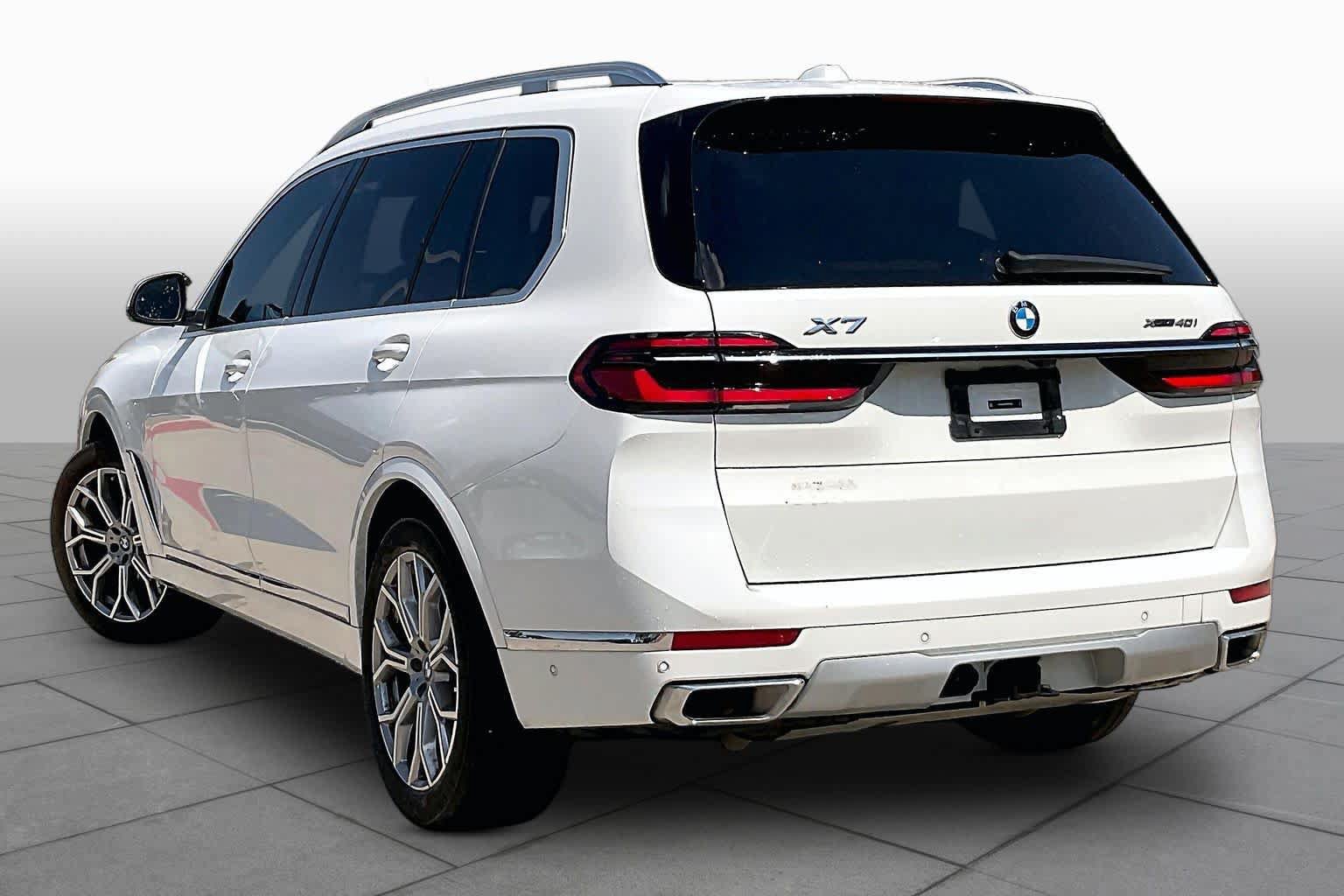 Used 2024 BMW X7 xDrive40i AWD/4WD image 12