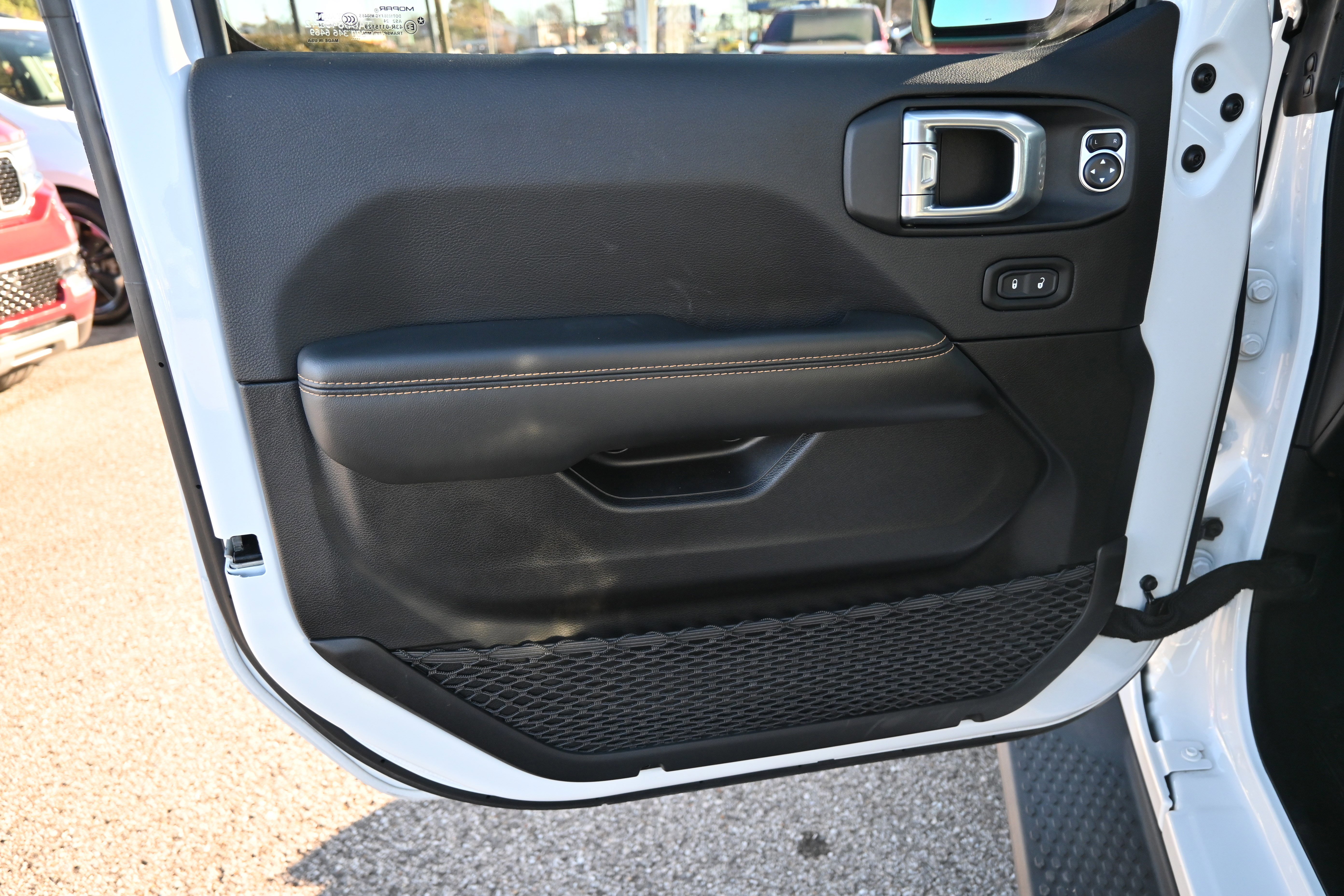 Used 2024 Jeep Wrangler Sahara w/ Technology Group image 16