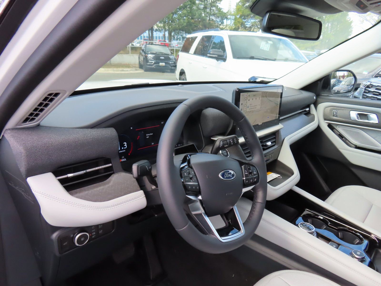 New 2026 Ford Explorer Platinum w/ LUX Leather Package image 8