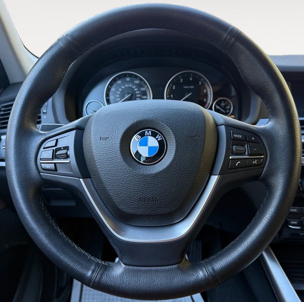 Used 2017 BMW X3 xDrive28i AWD/4WD image 17