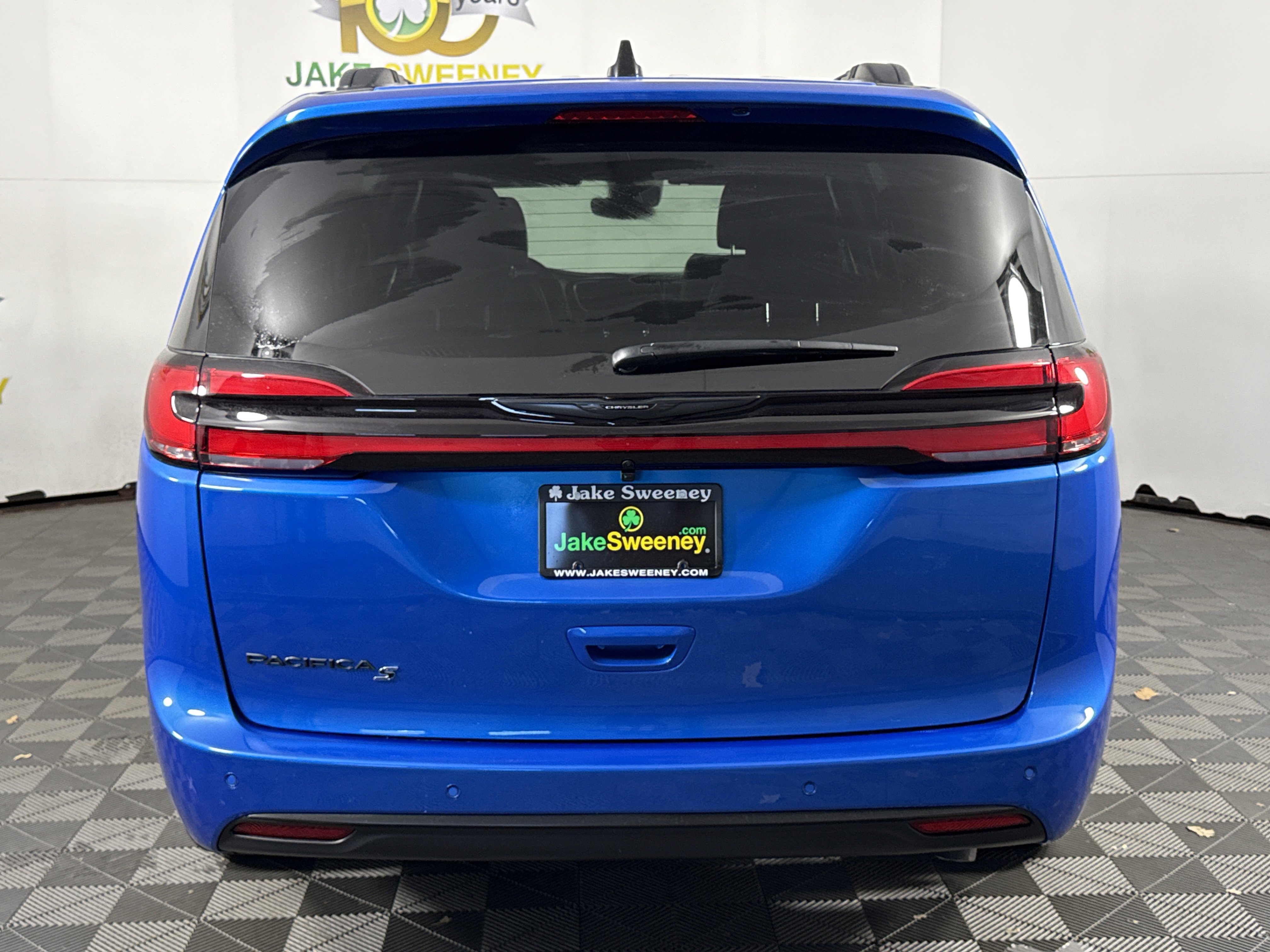 New 2026 Chrysler Pacifica Select image 10