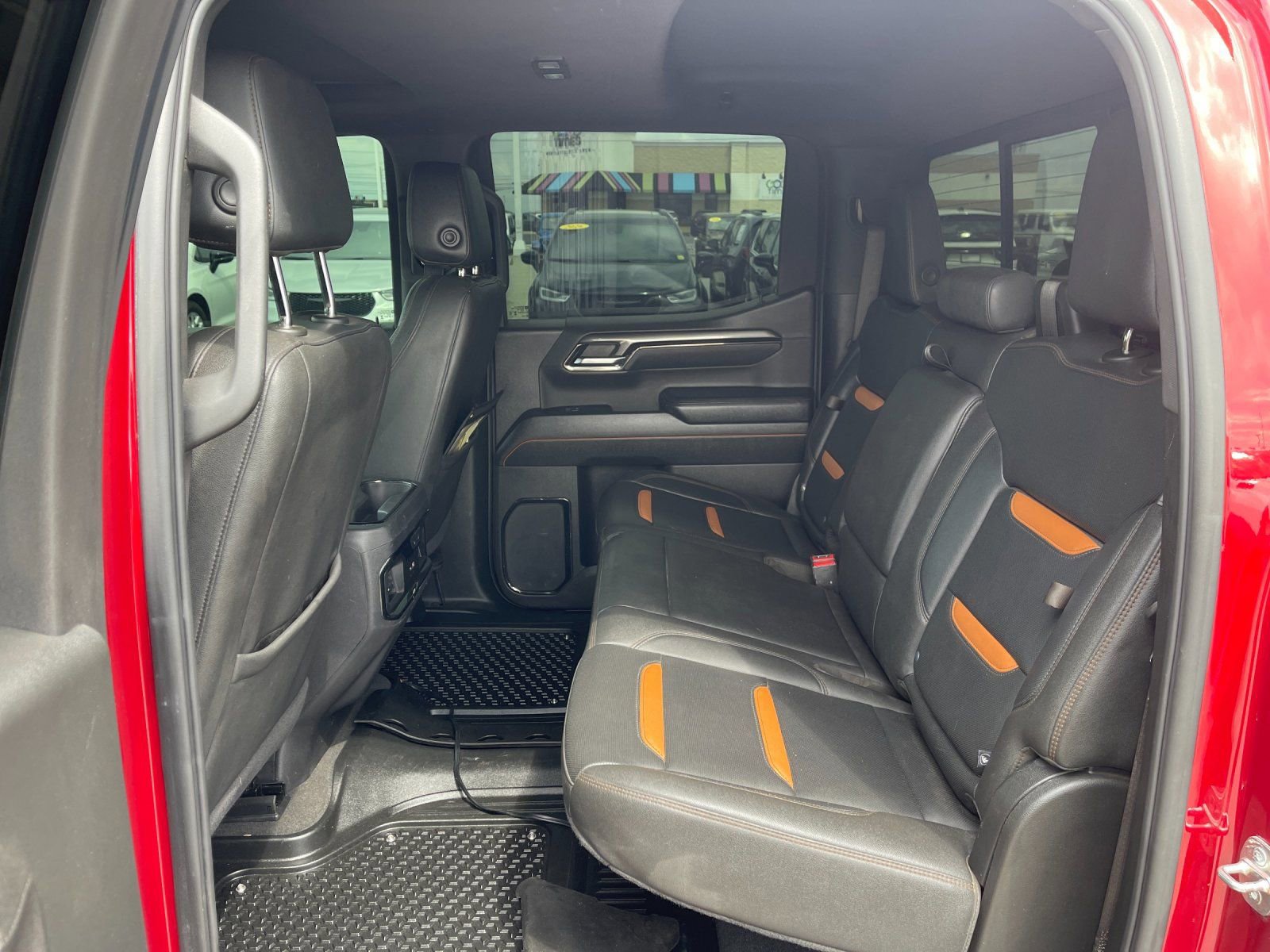 Used 2024 GMC Sierra 1500 AT4 w/ Technology Package AWD/4WD image 14
