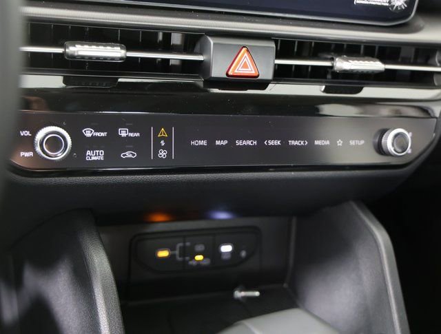 New 2026 Kia Sportage SX image 16