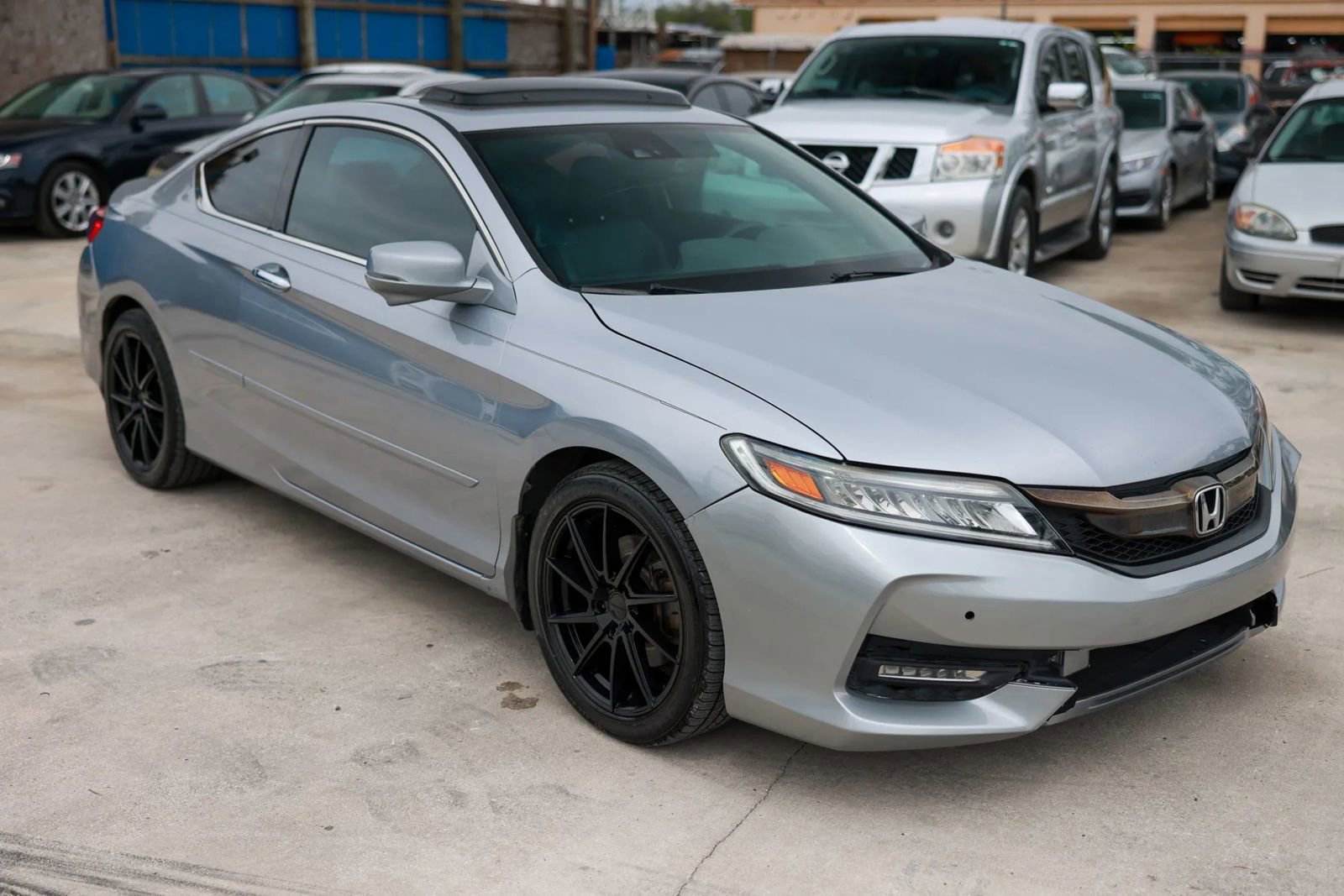 Used 2016 Honda Accord Touring image 9