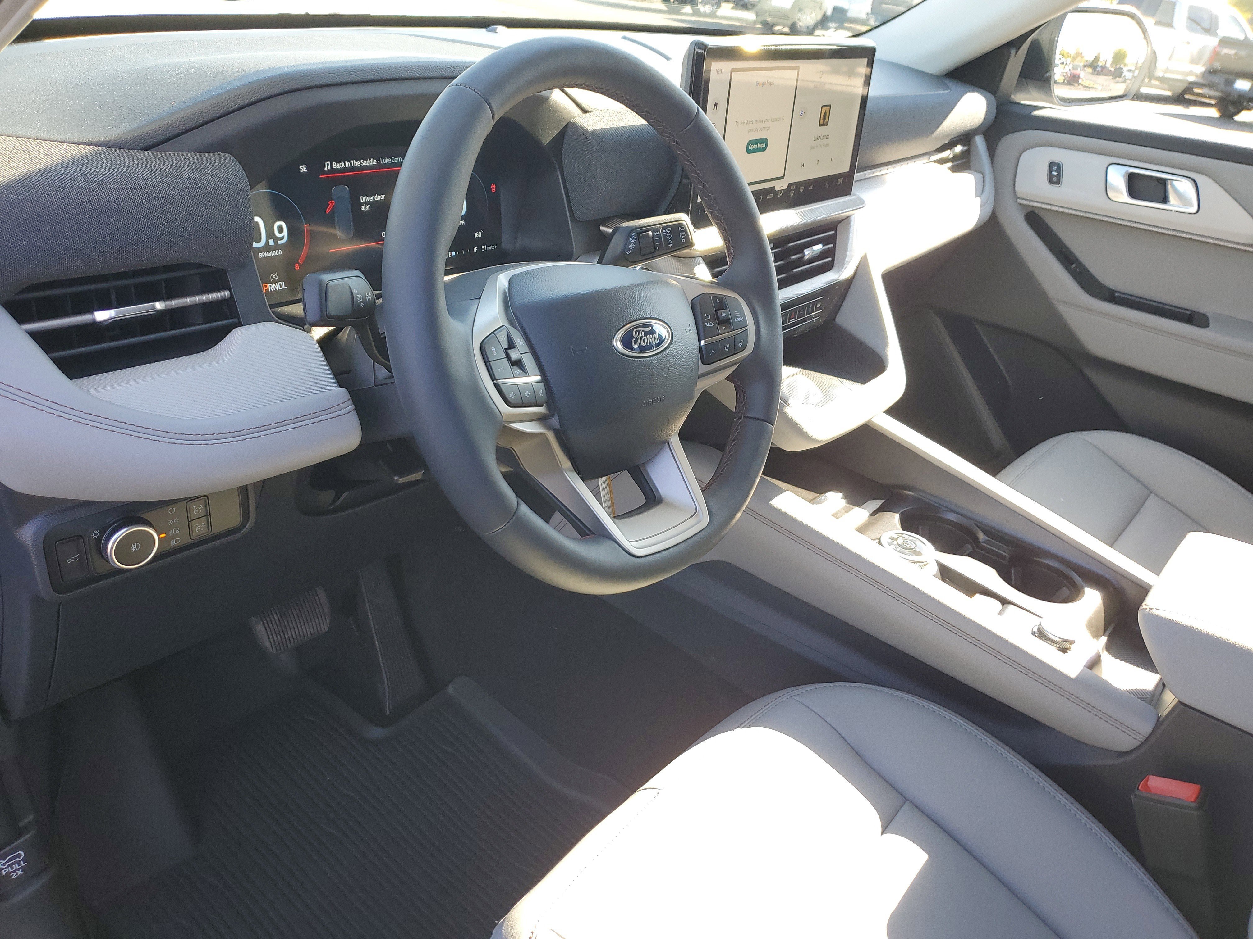 New 2025 Ford Explorer Active w/ Active Comfort Package image 18