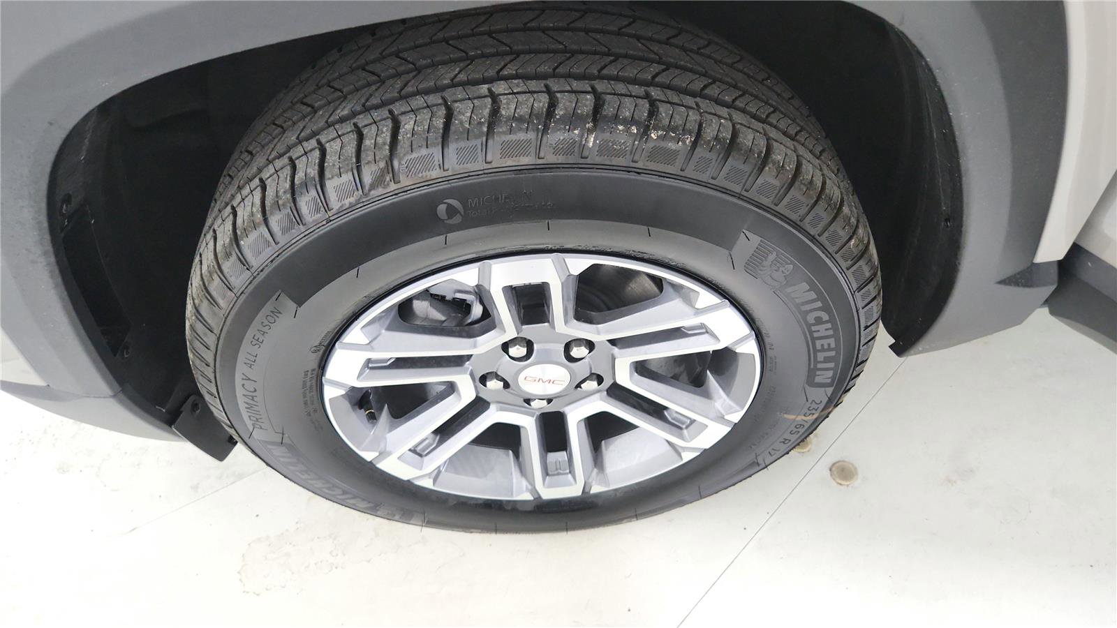 Used 2026 GMC Terrain Elevation w/ Technology Package II FWD image 27