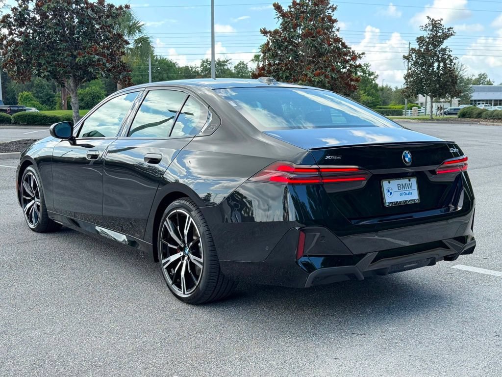 Used 2026 BMW 530i xDrive w/ M Sport Package AWD/4WD image 3
