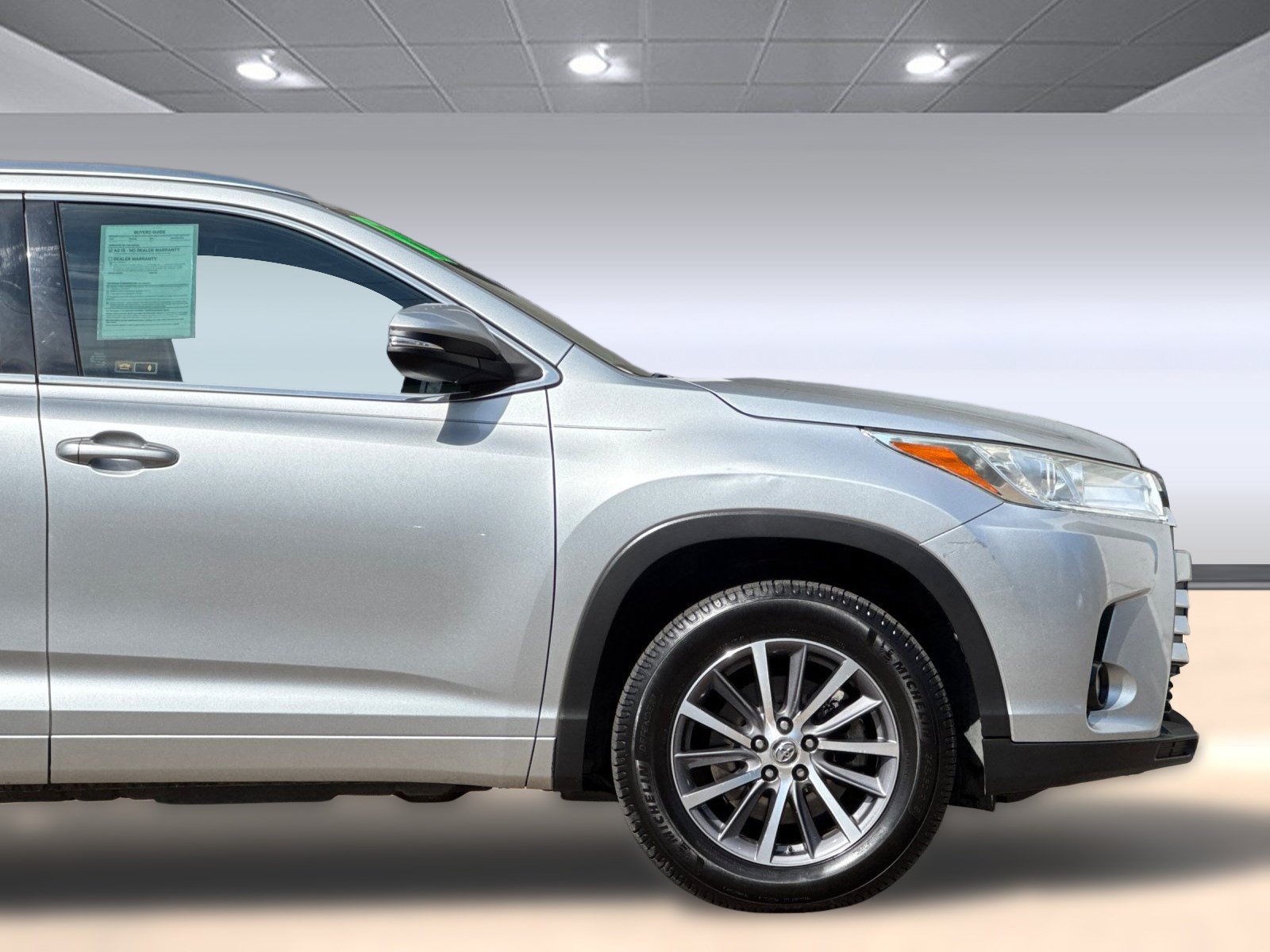 Used 2018 Toyota Highlander XLE FWD image 36