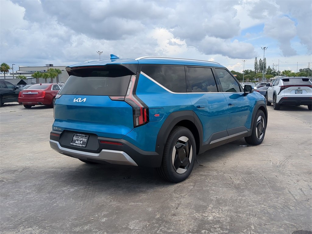New 2026 Kia EV9 Wind image 8