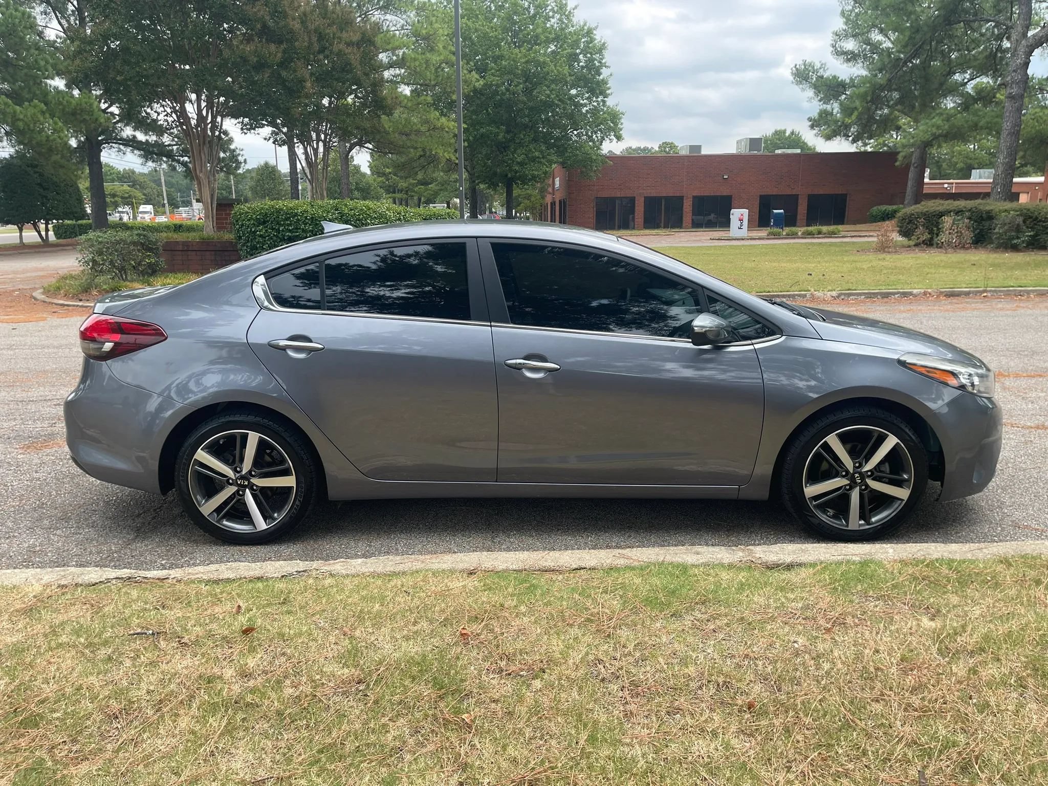 Used 2018 Kia Forte EX FWD image 6