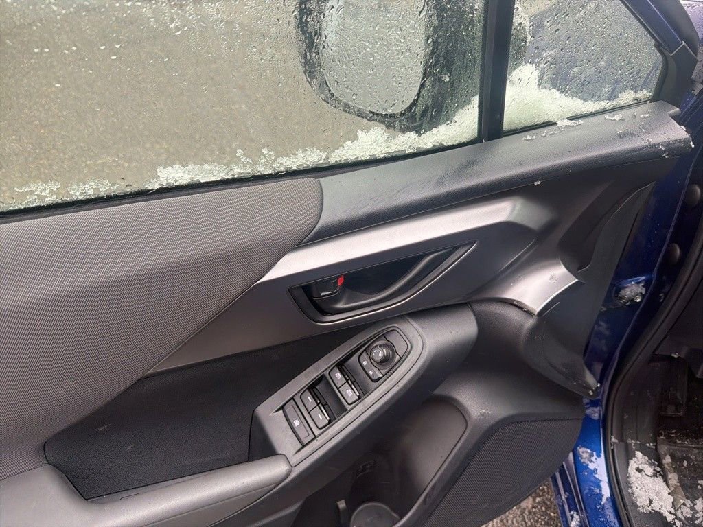 Certified 2025 Subaru Impreza 2.0i image 16