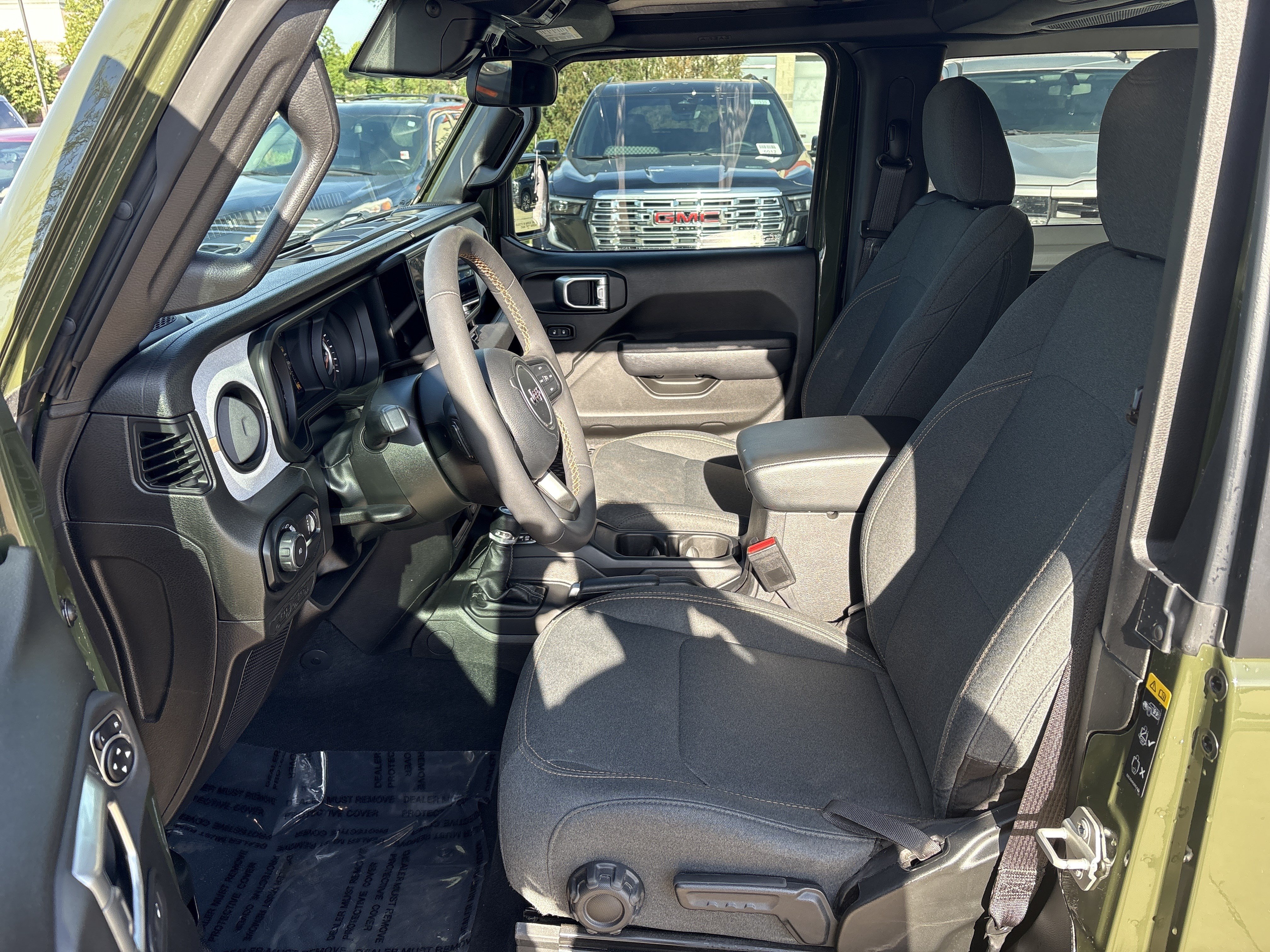 Used 2024 Jeep Wrangler Sport AWD/4WD image 11