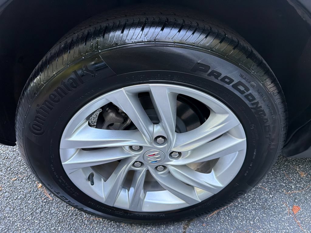 Used 2025 Buick Envista Preferred FWD image 17