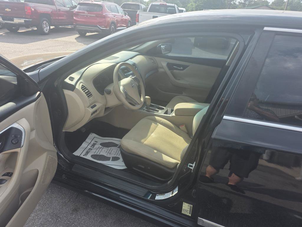 Used 2015 Nissan Altima 2.5 S w/ Power Driver Seat Package FWD image 5