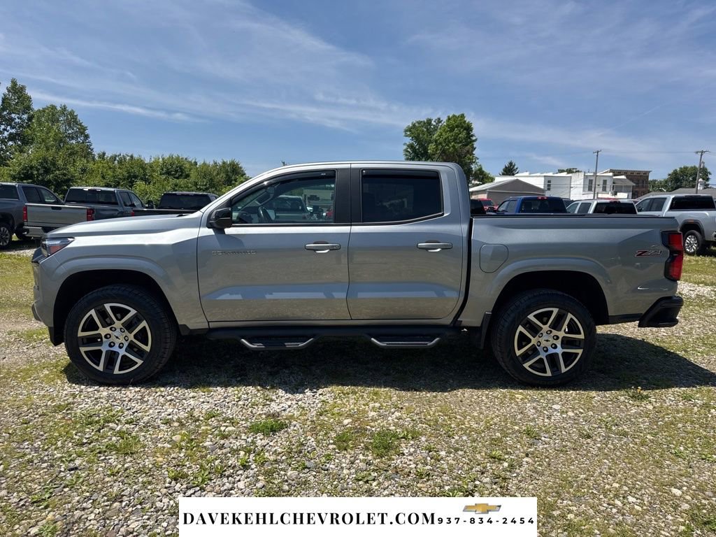 Used 2023 Chevrolet Colorado Z71 w/ Z71 Convenience Package 2 AWD/4WD image 2