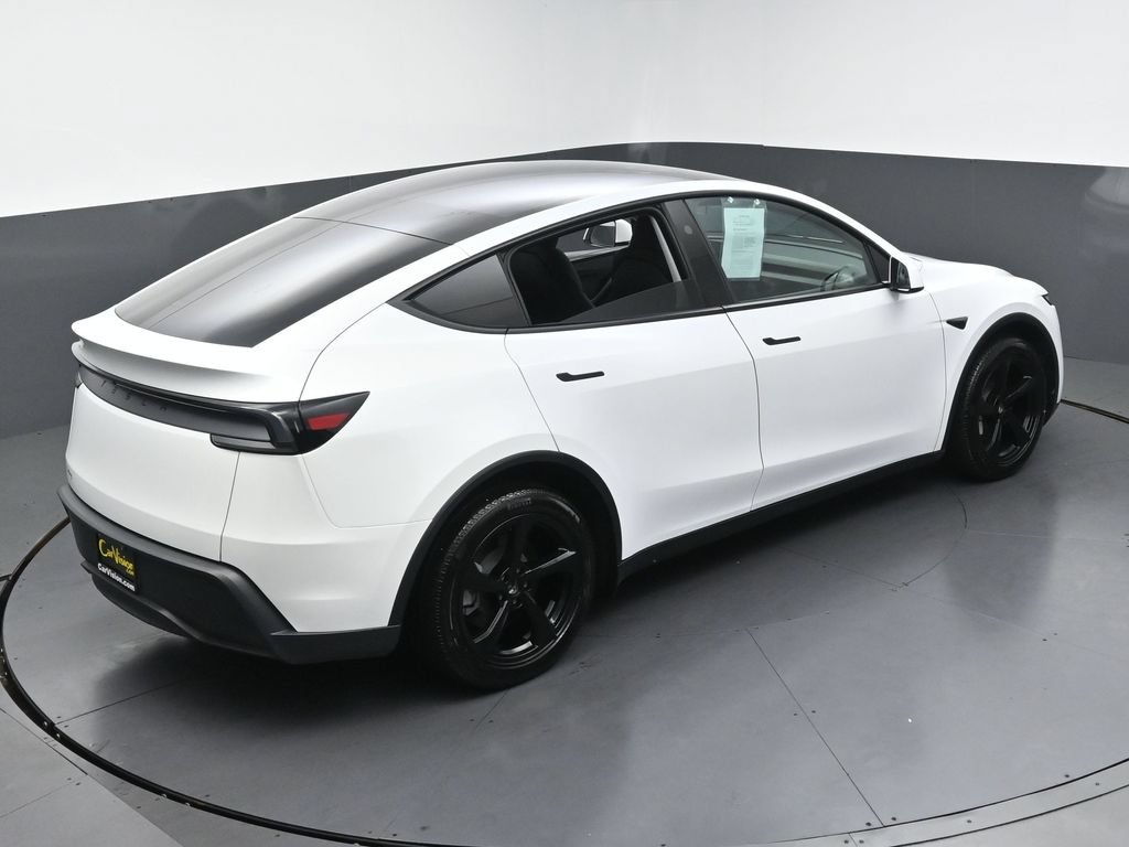 Used 2026 Tesla Model Y AWD image 38