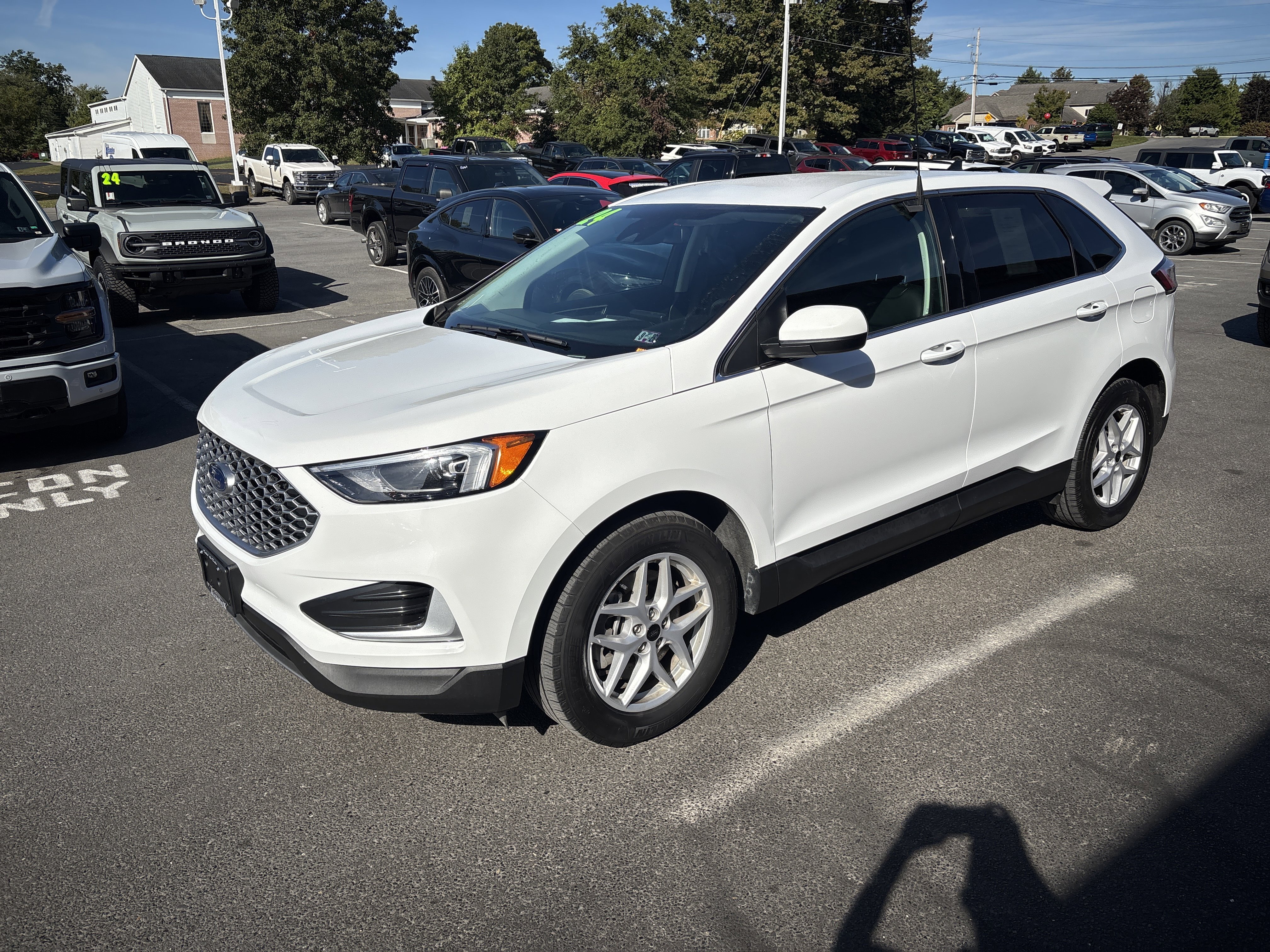 Used 2024 Ford Edge SEL image 8