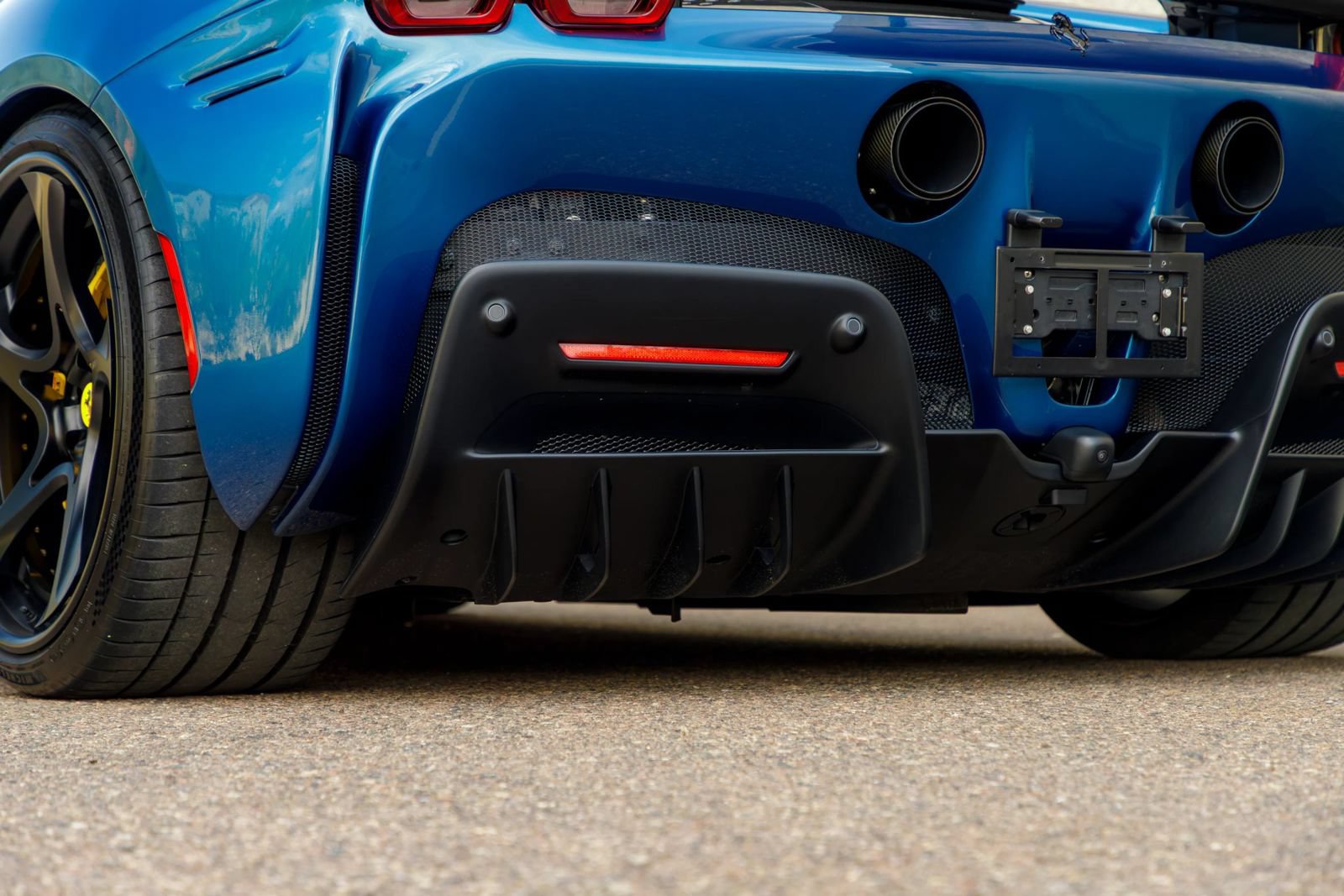 Used 2023 Ferrari SF90 Spider AWD/4WD image 48