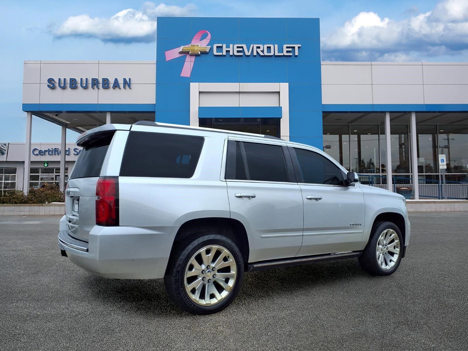 Used 2017 Chevrolet Tahoe Premier AWD/4WD image 4