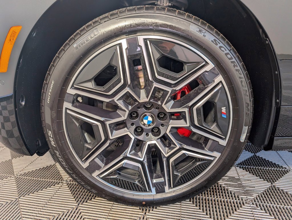 New 2026 BMW iX xDrive60 w/ M Sport Package image 10