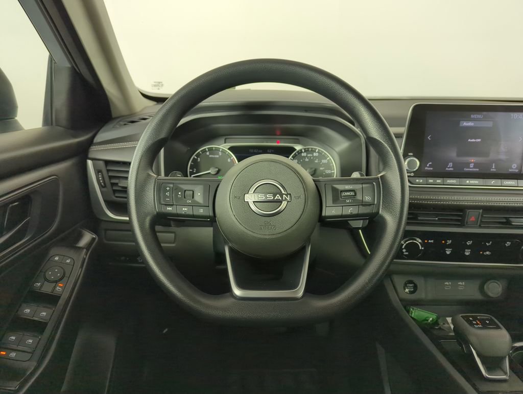 Used 2024 Nissan Rogue S image 17