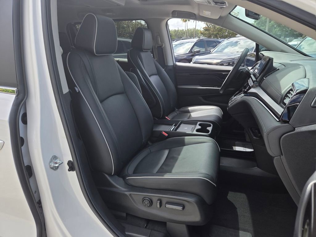 Certified 2025 Honda Odyssey Touring image 20