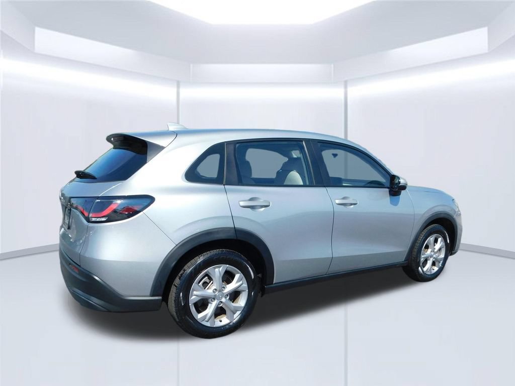 Certified 2024 Honda HR-V LX image 3