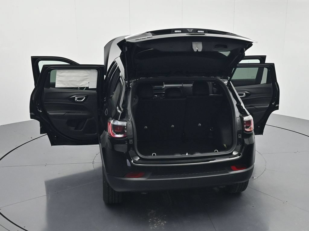 New 2026 Jeep Compass Latitude AWD/4WD image 45