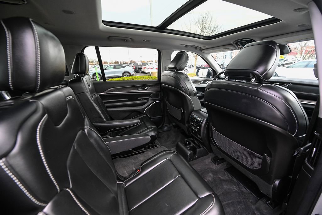 Used 2021 Jeep Grand Cherokee L Limited image 28