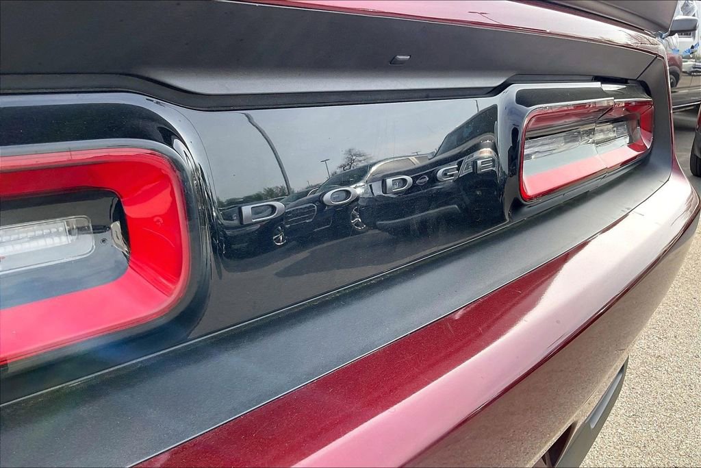 Used 2023 Dodge Challenger R/T w/ Plus Package image 40