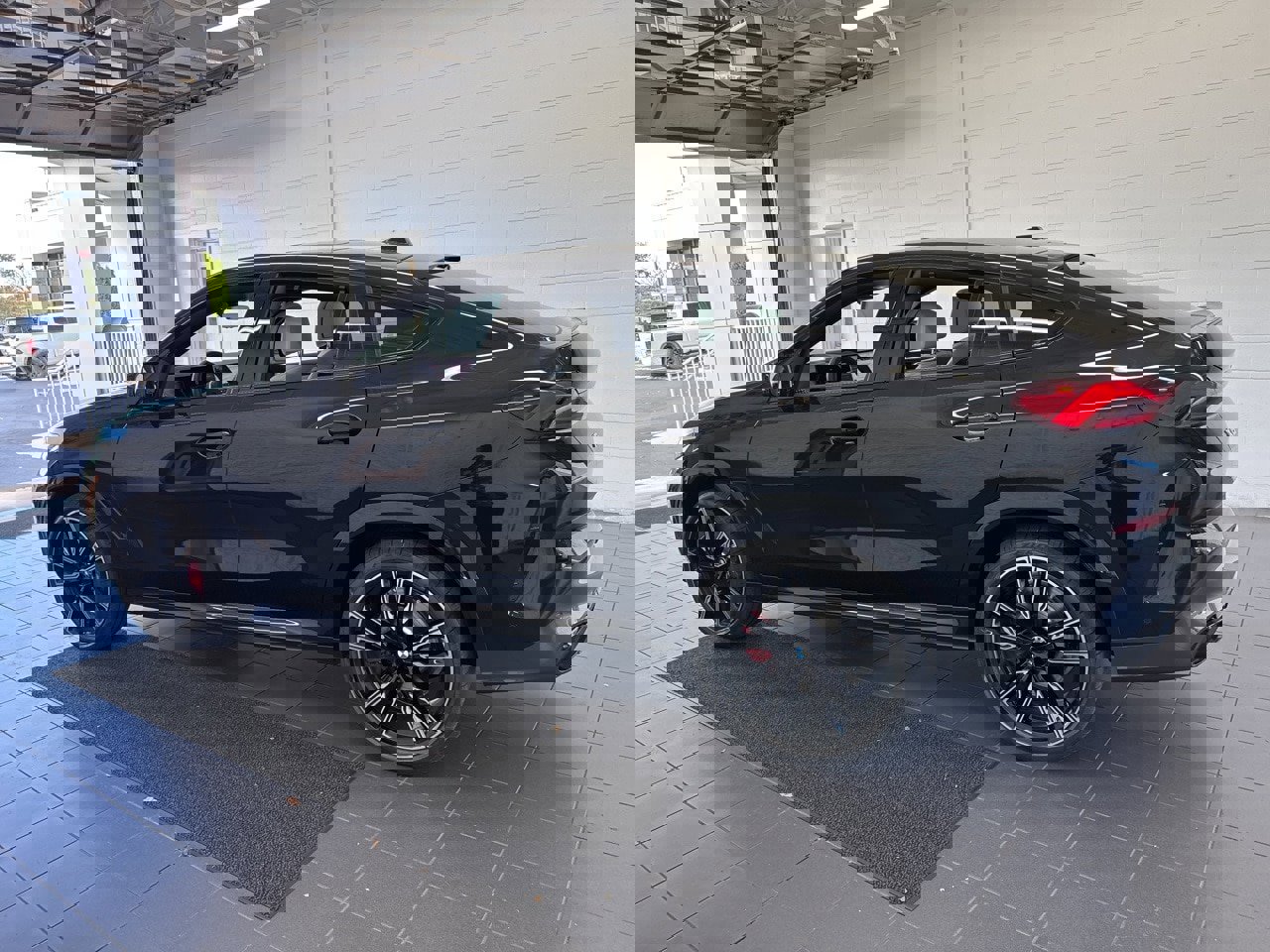 New 2026 BMW X6 M60i image 5