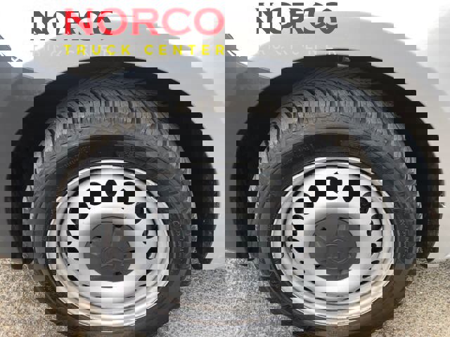 Used 2019 Mercedes-Benz Metris Passenger image 27