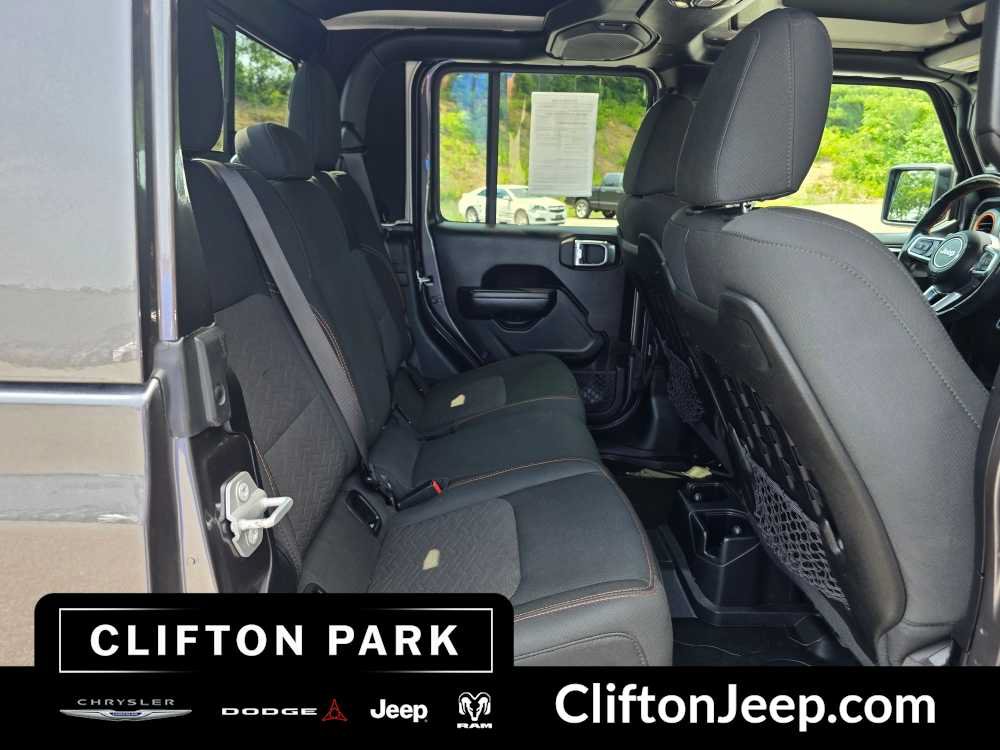Used 2021 Jeep Gladiator Mojave AWD/4WD image 18