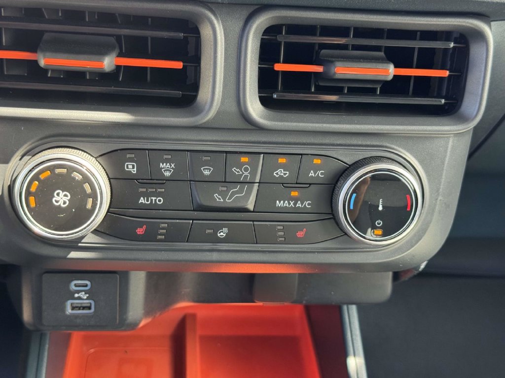 Used 2024 Ford Maverick XLT w/ XLT Luxury Package FWD image 29