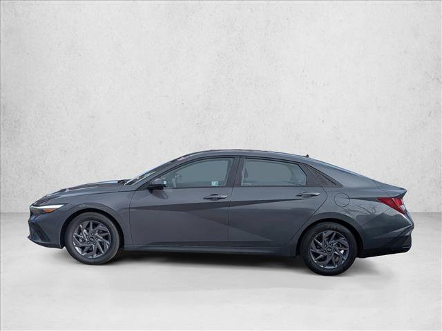 Used 2024 Hyundai Elantra SEL image 9