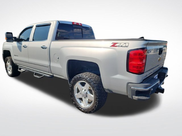Used 2015 Chevrolet Silverado 2500 LTZ w/ Duramax Plus Package AWD/4WD image 3