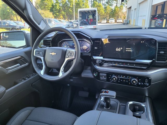 New 2026 Chevrolet Silverado 1500 LT image 17