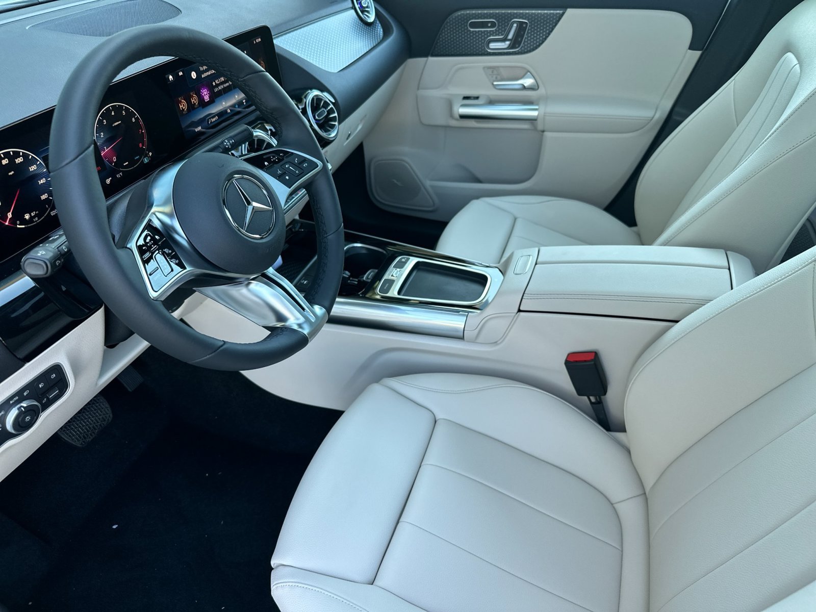 New 2026 Mercedes-Benz GLA 250 image 10